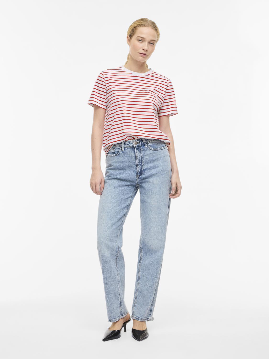 model_shot-front_full